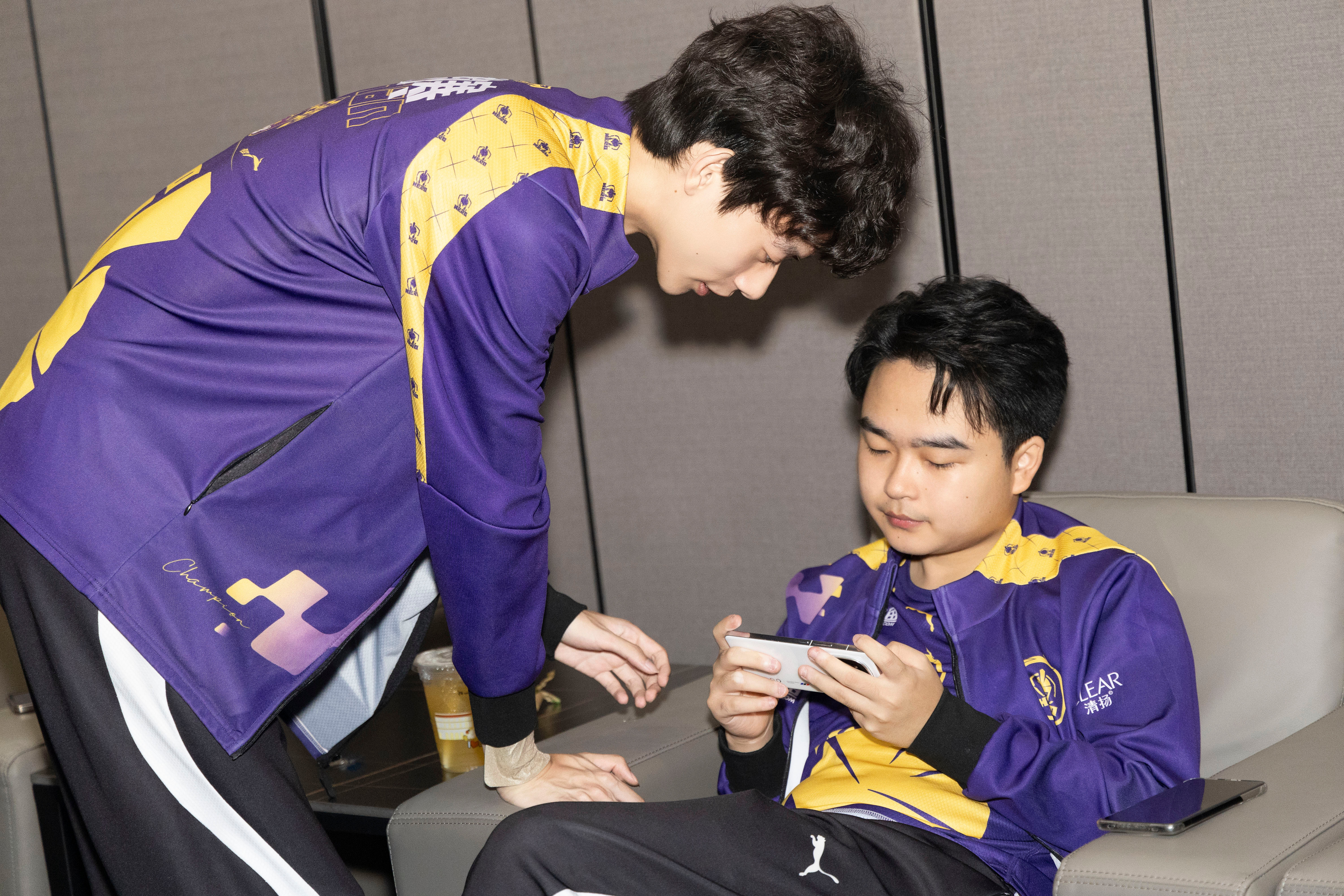 开云体育入口-G2鏖战RNG，Ruler完成史诗逆转宿敌对决全球总决赛，引爆全场热议