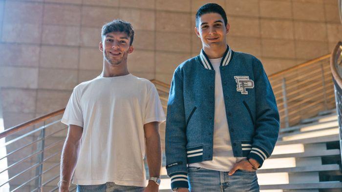 阿斯顿马丁翻盘法拉利，皮亚斯特里带队取胜