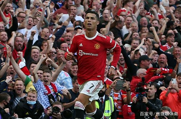 波兰逆转曼联，C罗点燃赛场